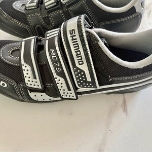 Shimano Black and White Athletic Cycling Shoes EU 42